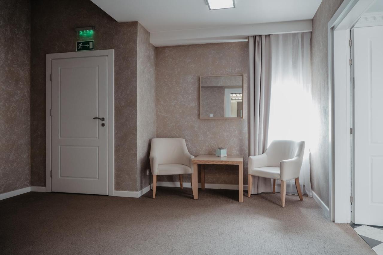Palac Lacon Kazimierza Wielka Extérieur photo